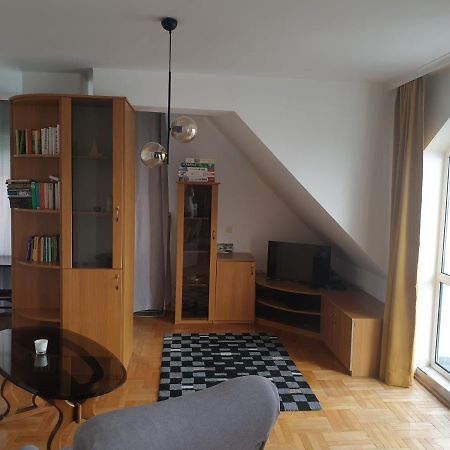 Fit Apartment Burgas Esterno foto