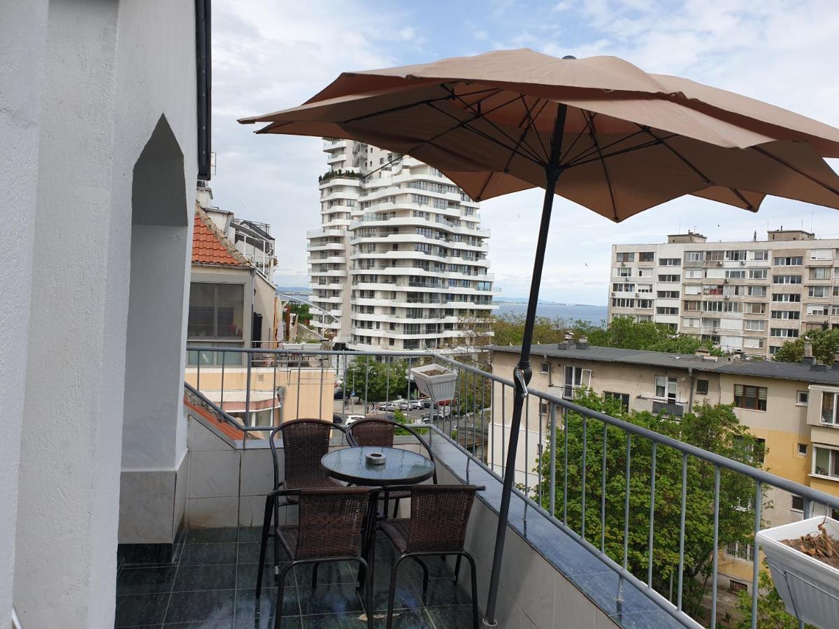 Fit Apartment Burgas Esterno foto
